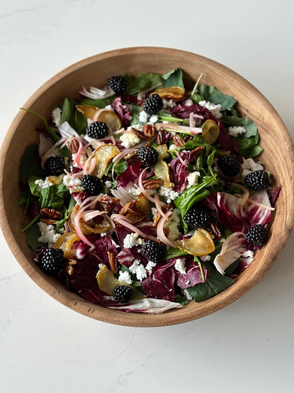 Ensalada de Radicchio, peras caramelizadas y queso feta