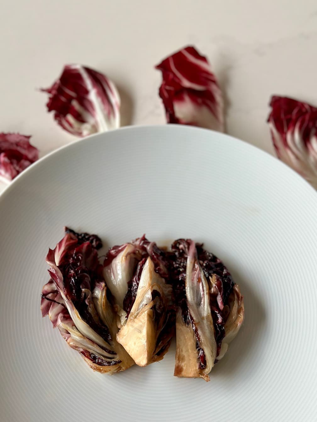 Radicchio salteado con vinagre balsámico