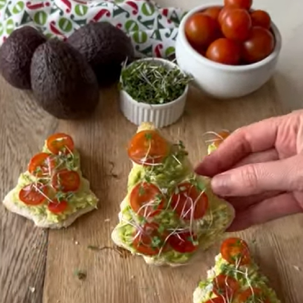 Arbolitos de guacamole y MiniTomates